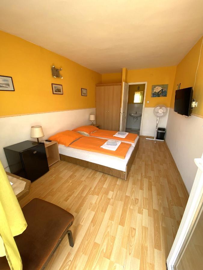 Appartementhaus 5. Jahreszeit Heviz Bagian luar foto
